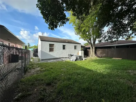 1773 NW 45th Street Miami FL 33142