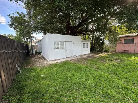 1773 NW 45th Street Miami FL 33142