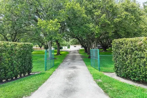 13821 Mustang Trail Southwest Ranches FL 33330
