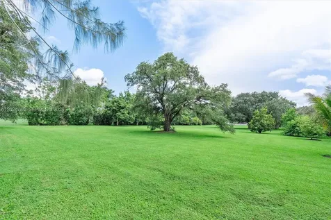 13821 Mustang Trail Southwest Ranches FL 33330