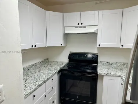 6820 W Flagler Street Miami FL 33144
