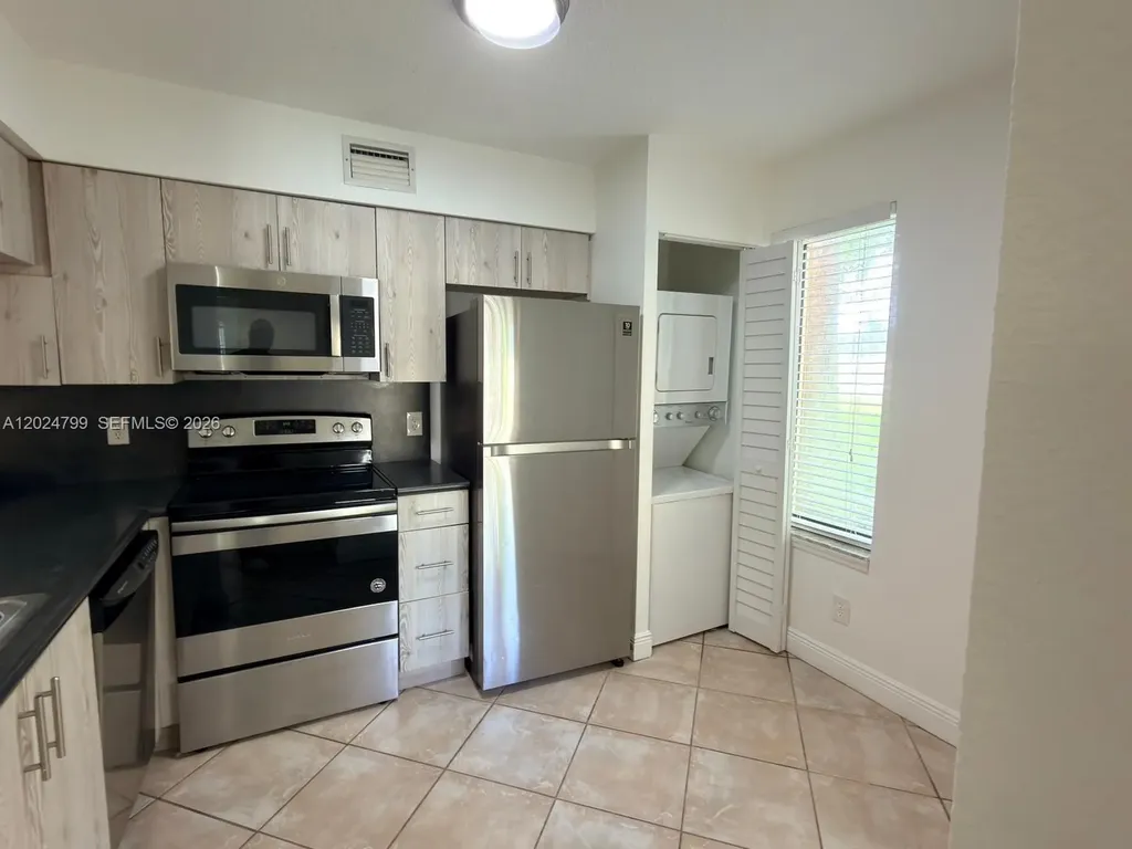 1025 Coral Club Drive Coral Springs FL 33071