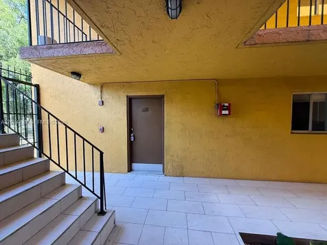 1501 W 42nd Street Hialeah FL 33012