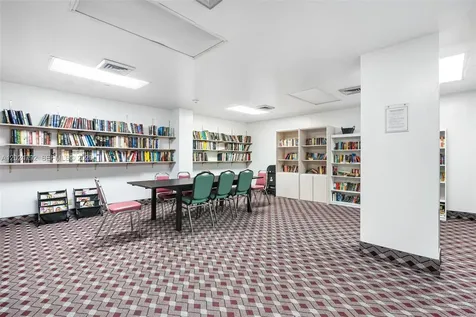 20301 W Country Club Drive Aventura FL 33180