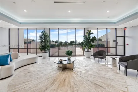20301 W Country Club Drive Aventura FL 33180
