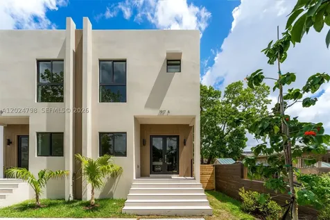 1917 NW 17 Street Miami FL 33125