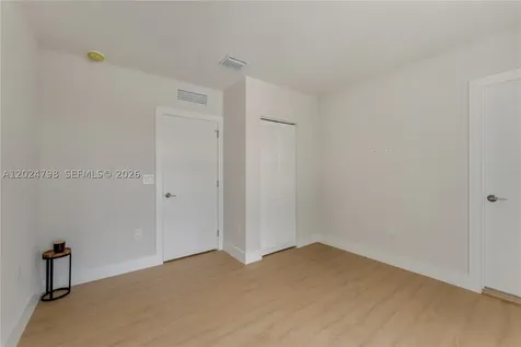 1917 NW 17 Street Miami FL 33125