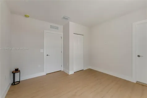 1917 NW 17 Street Miami FL 33125