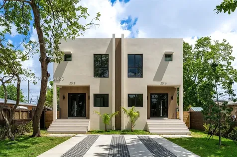 1917 NW 17 Street Miami FL 33125