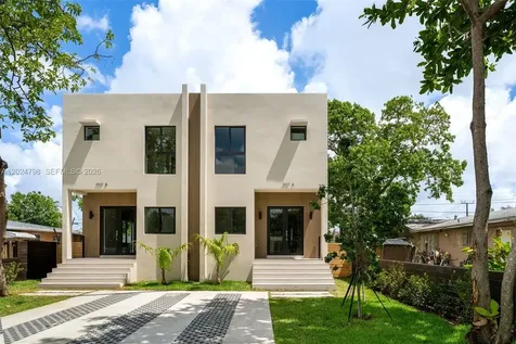 1917 NW 17 Street Miami FL 33125