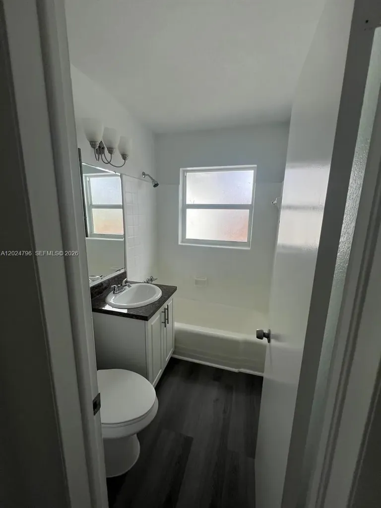 2561 NW 18th Court Fort Lauderdale FL 33311