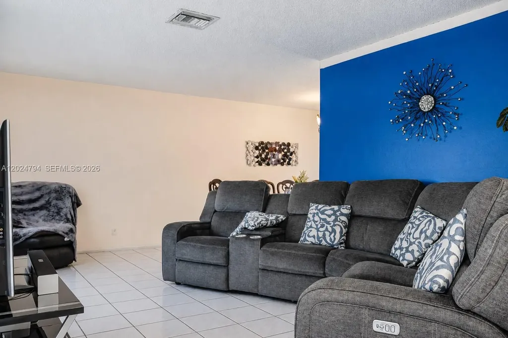 2315 NW 98th Terrace Coral Springs FL 33065