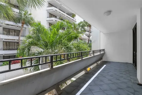 13951 Kendale Lakes Circle Miami FL 33183