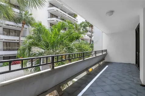13951 Kendale Lakes Circle Miami FL 33183