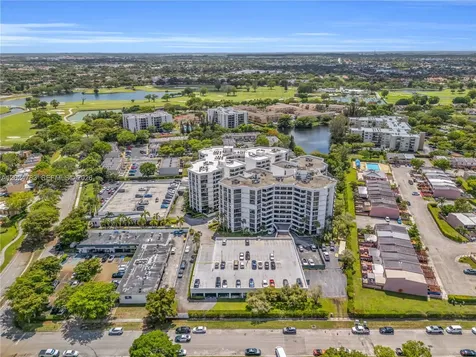 13951 Kendale Lakes Circle Miami FL 33183