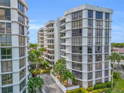 13951 Kendale Lakes Circle Miami FL 33183