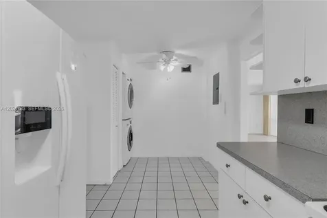 13951 Kendale Lakes Circle Miami FL 33183