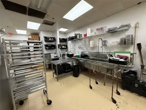 Pembroke Pines FL 33332