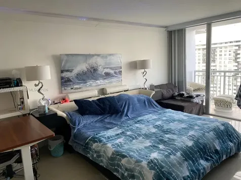 18081 Biscayne Boulevard Aventura FL 33160