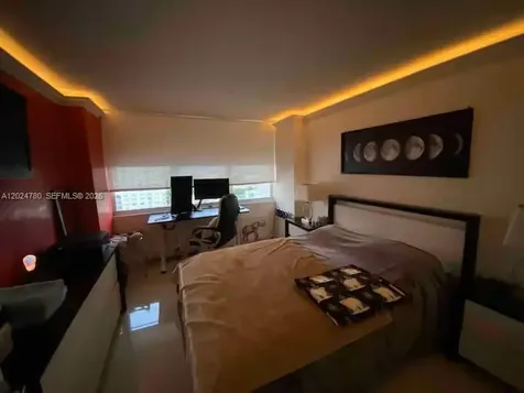 18081 Biscayne Boulevard Aventura FL 33160