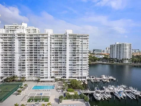 18081 Biscayne Boulevard Aventura FL 33160
