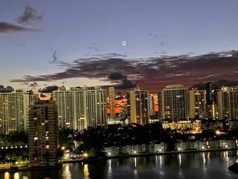 18081 Biscayne Boulevard Aventura FL 33160
