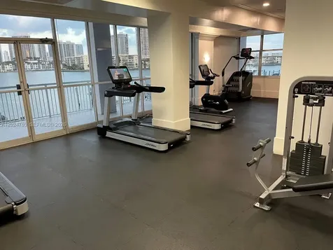 18081 Biscayne Boulevard Aventura FL 33160
