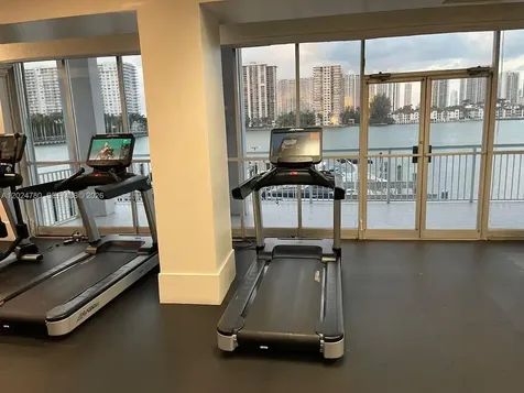 18081 Biscayne Boulevard Aventura FL 33160