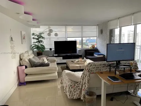 18081 Biscayne Boulevard Aventura FL 33160