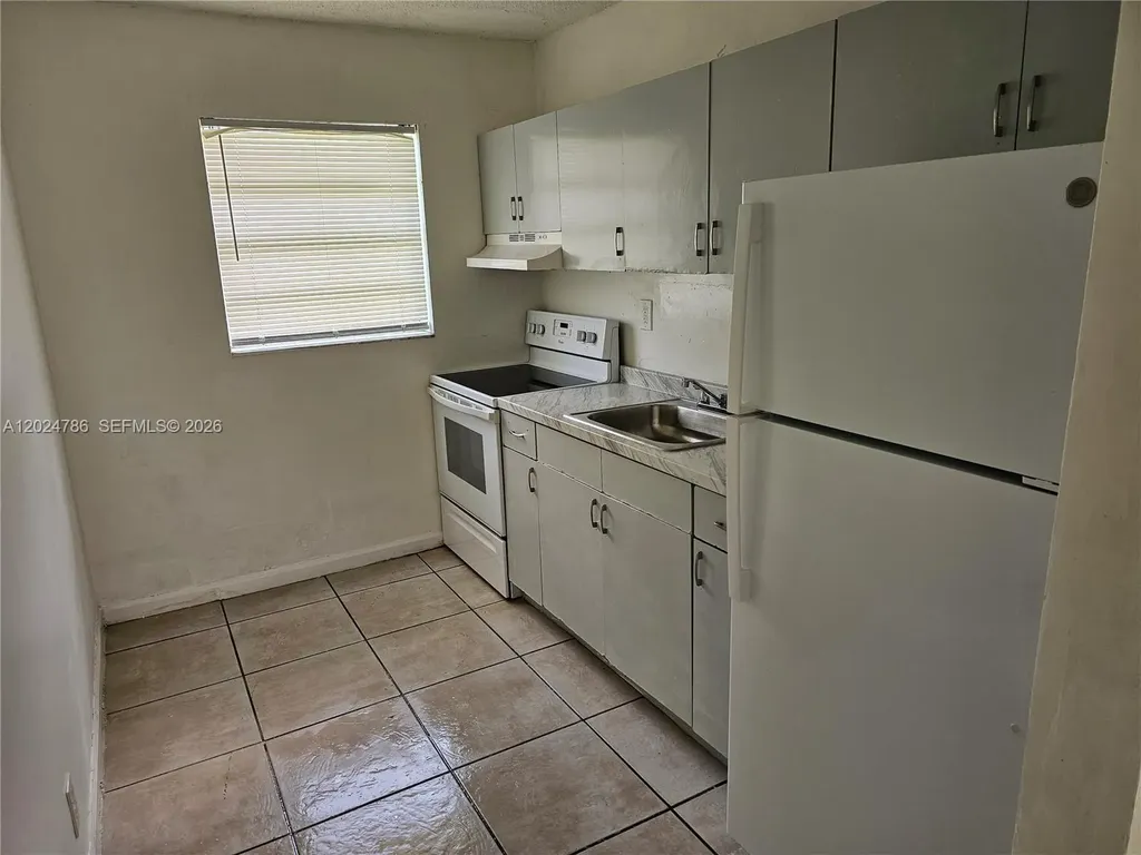 2451 NW 8th Place Fort Lauderdale FL 33311