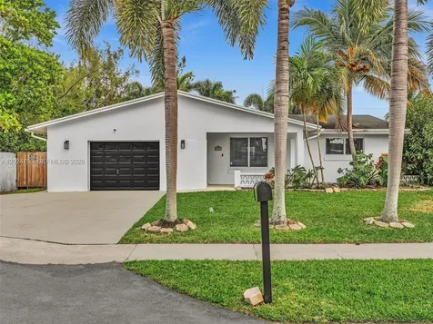 4500 SW 42nd Terrace Dania Beach FL 33314