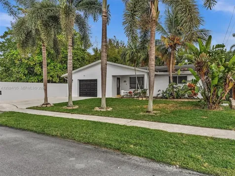 4500 SW 42nd Terrace Dania Beach FL 33314