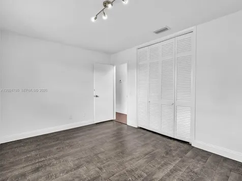 4500 SW 42nd Terrace Dania Beach FL 33314