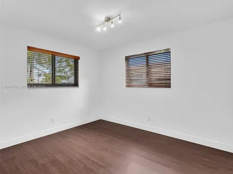 4500 SW 42nd Terrace Dania Beach FL 33314