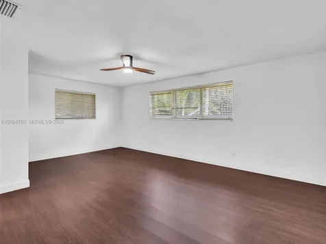 4500 SW 42nd Terrace Dania Beach FL 33314