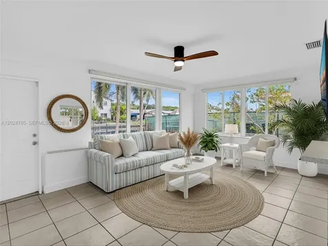 4500 SW 42nd Terrace Dania Beach FL 33314