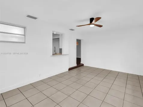 4500 SW 42nd Terrace Dania Beach FL 33314