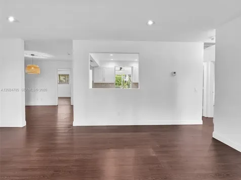 4500 SW 42nd Terrace Dania Beach FL 33314