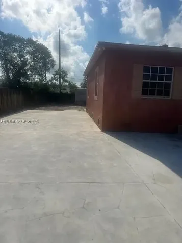 9230 NW 16th Avenue Miami FL 33147