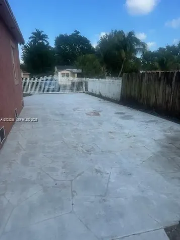 9230 NW 16th Avenue Miami FL 33147