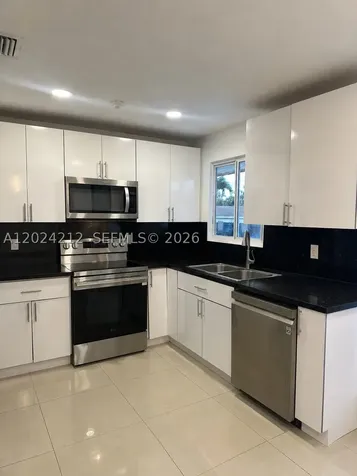 19921 Dothan Road Cutler Bay FL 33157