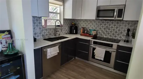 1535 Meridian Avenue Miami Beach FL 33139