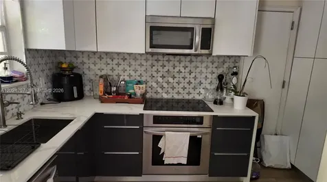 1535 Meridian Avenue Miami Beach FL 33139