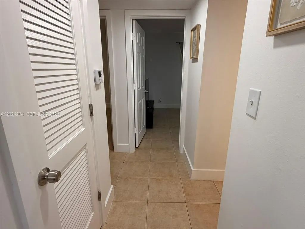 1896 SW 41st Avenue Fort Lauderdale FL 33317