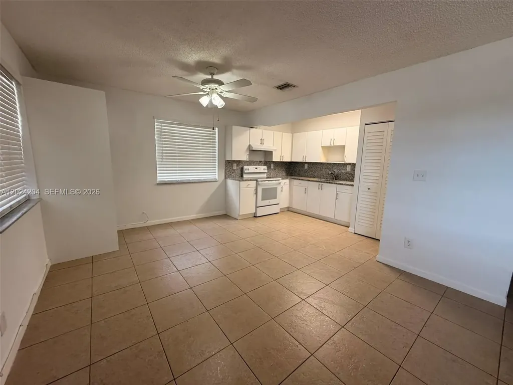 1896 SW 41st Avenue Fort Lauderdale FL 33317