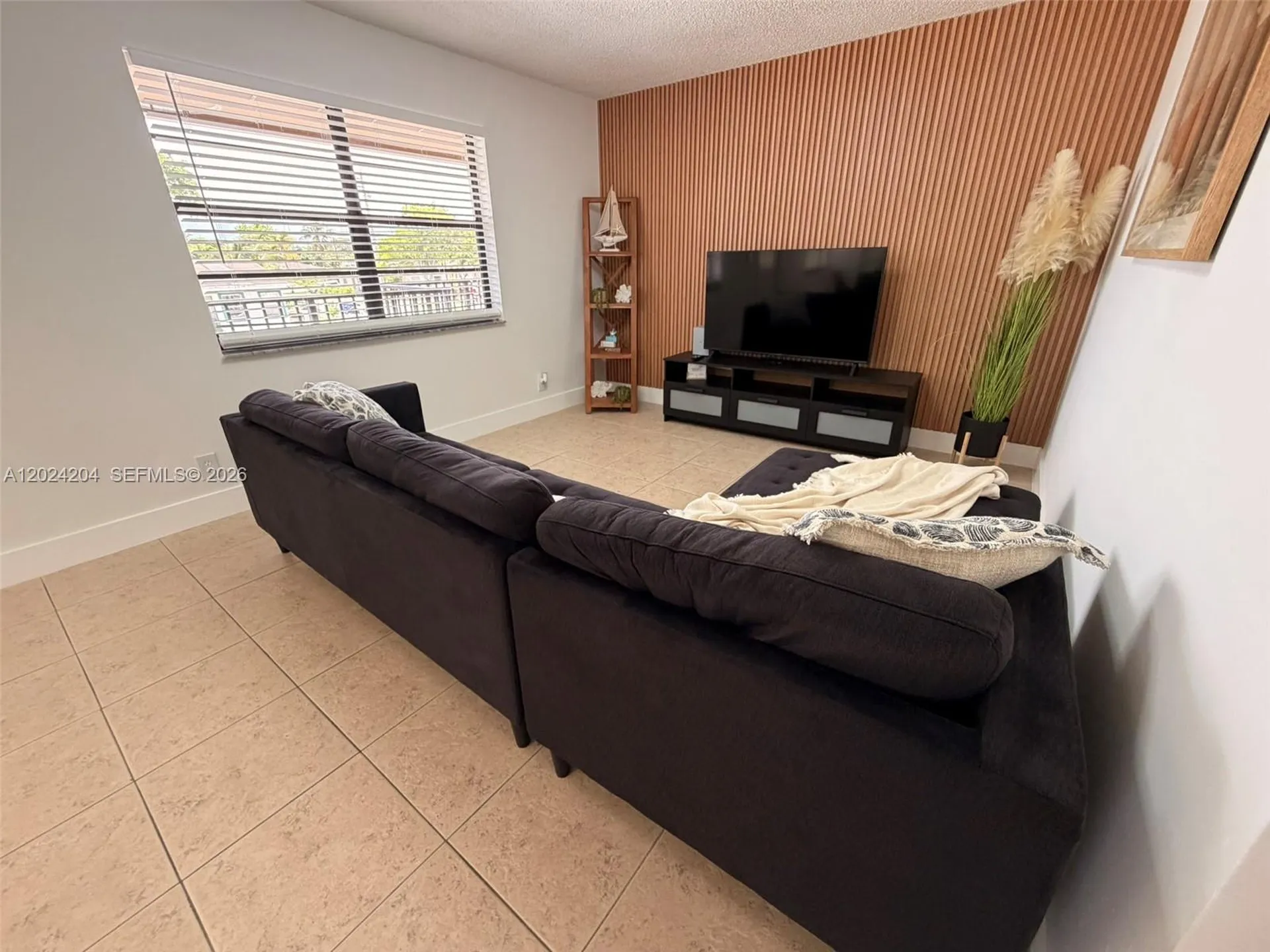 1896 SW 41st Avenue Fort Lauderdale FL 33317