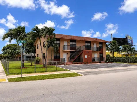 1896 SW 41st Avenue Fort Lauderdale FL 33317
