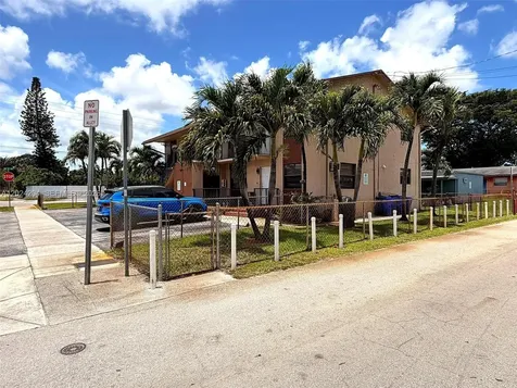 1896 SW 41st Avenue Fort Lauderdale FL 33317