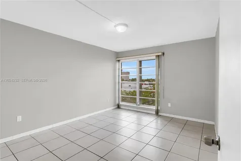 9280 Fontainebleau Boulevard Miami FL 33172