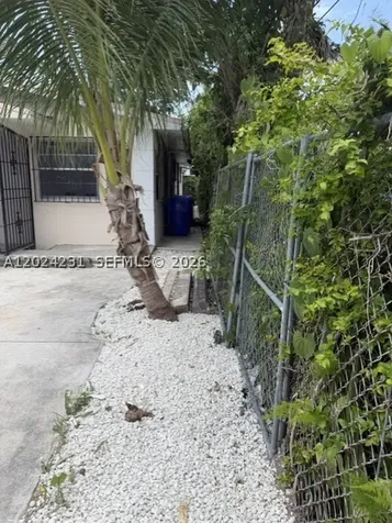 262 NE 55th Terrace Miami FL 33137